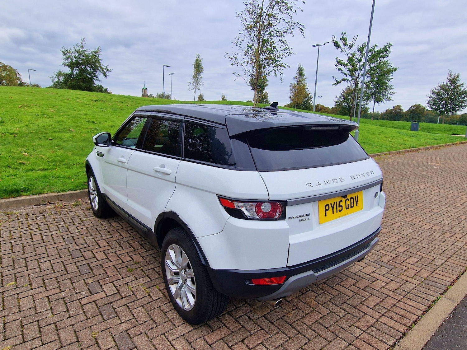 Used Land Rover Range Rover Evoque 2015 for sale - 76077879: Photo 4