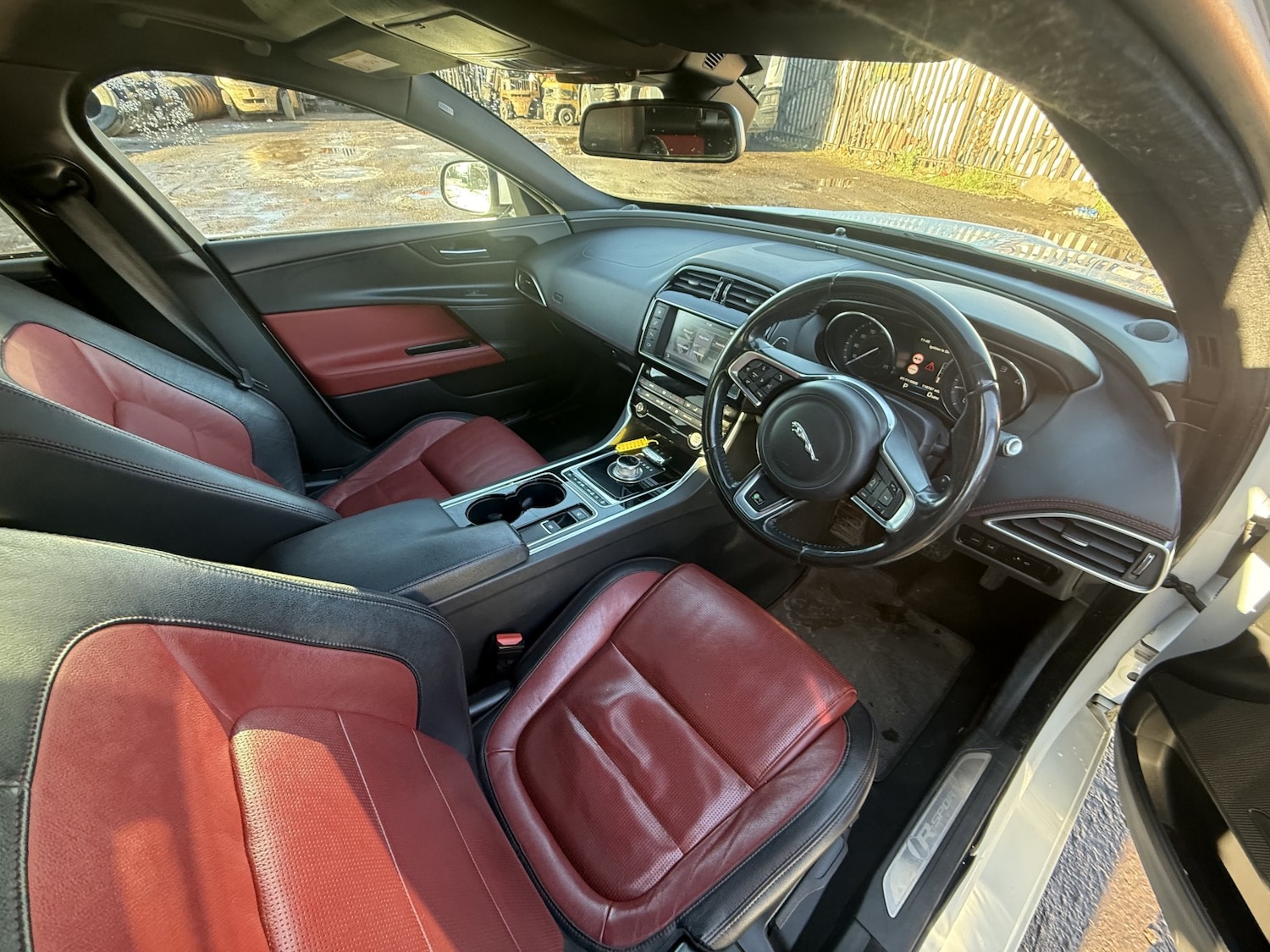 Used Jaguar XE 2015 for sale - 77639172: Photo 7