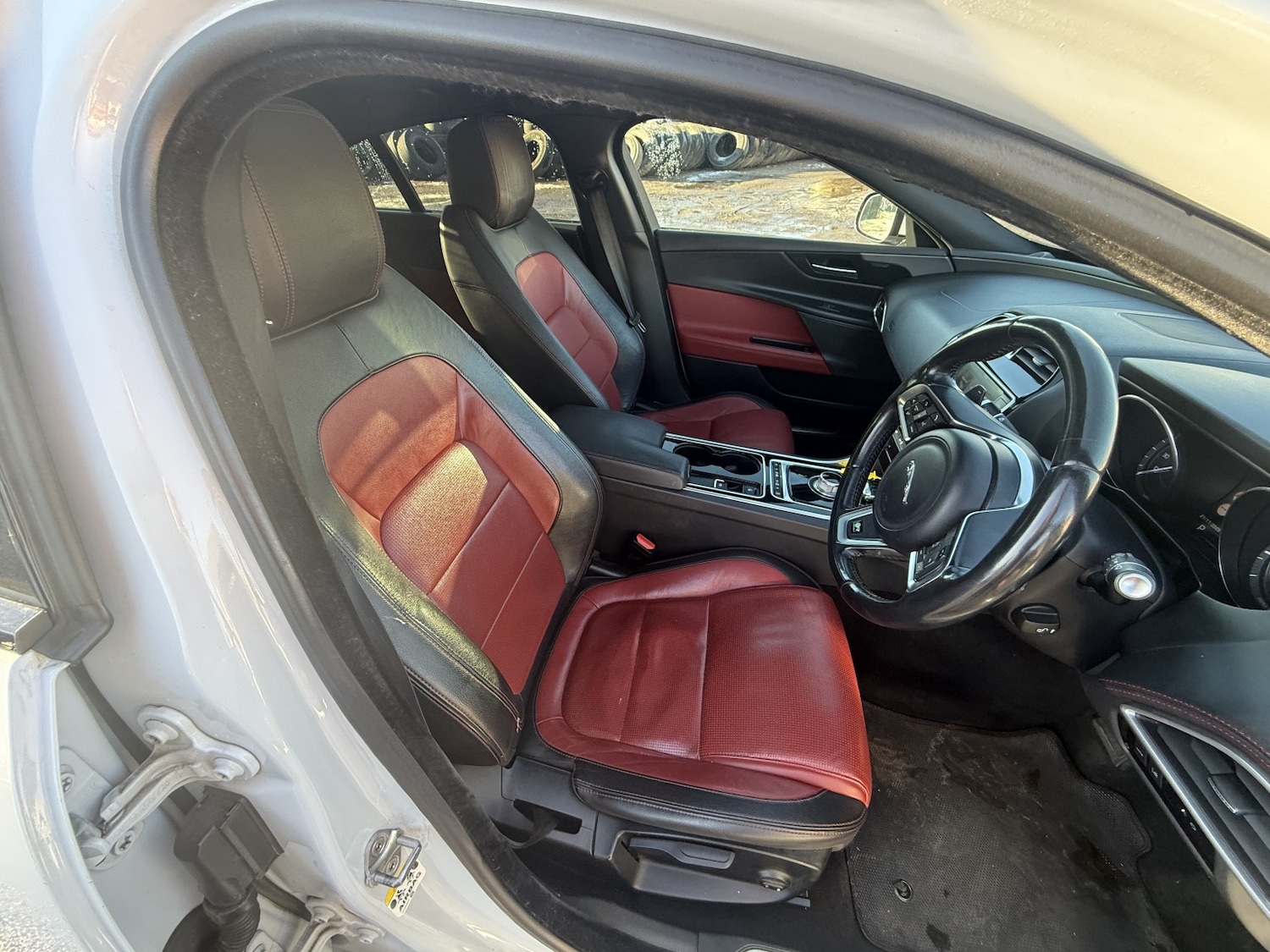 Used Jaguar XE 2015 for sale - 77639172: Photo 8