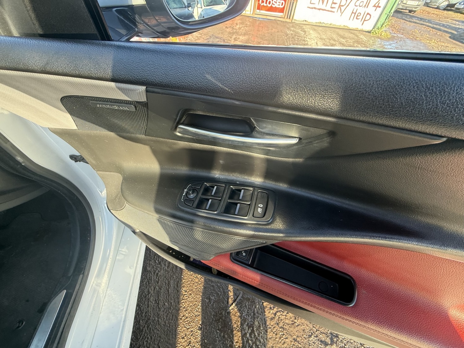 Used Jaguar XE 2015 for sale - 77639172: Photo 9