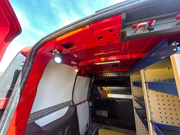 Used Ford Transit Connect 2017 for sale - 74093636: Photo 17