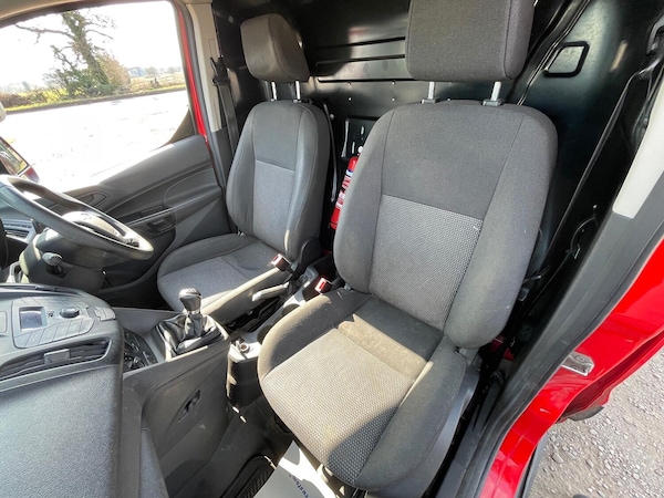 Used Ford Transit Connect 2017 for sale - 74093636: Photo 6