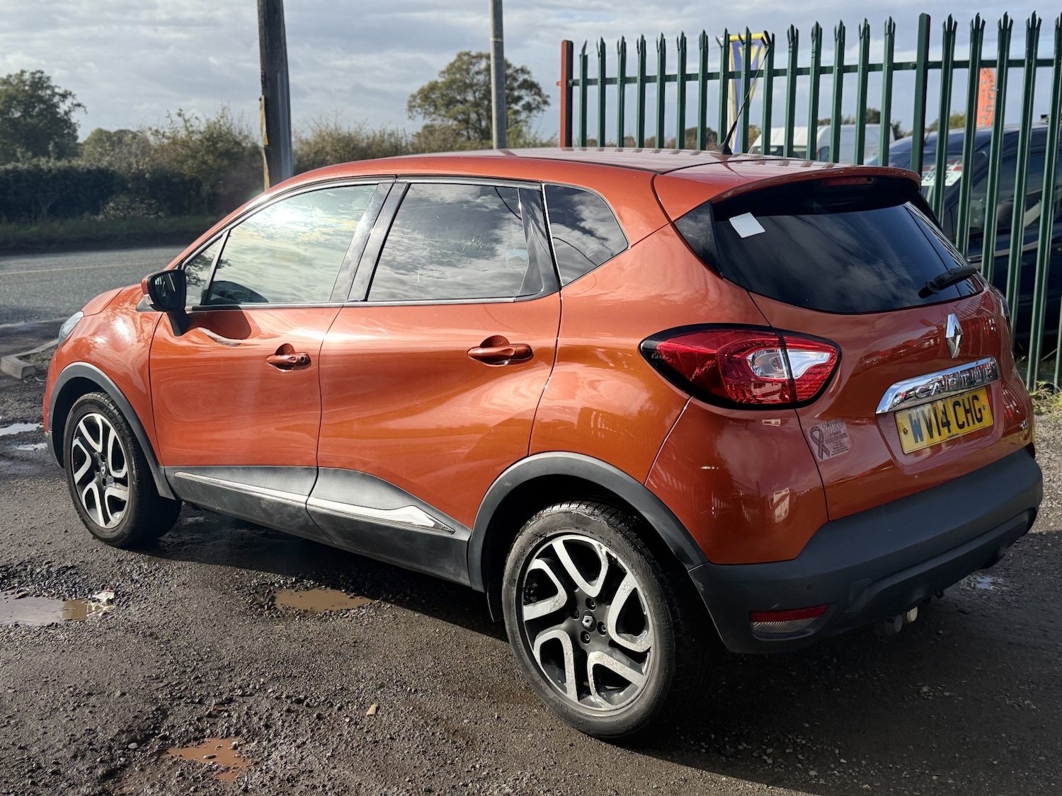 Used Renault Captur 2014 for sale - 77639207: Photo 3