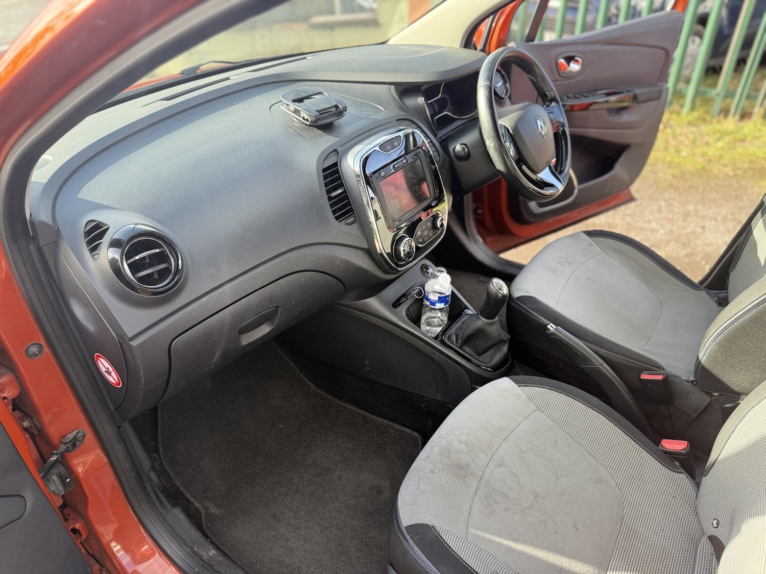 Used Renault Captur 2014 for sale - 77639207: Photo 8