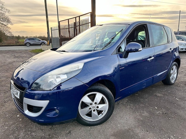 Used Renault Scenic 2011 for sale - 74774803: Photo 2