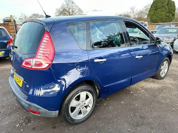Used Renault Scenic 2011 for sale - 74774803: Photo