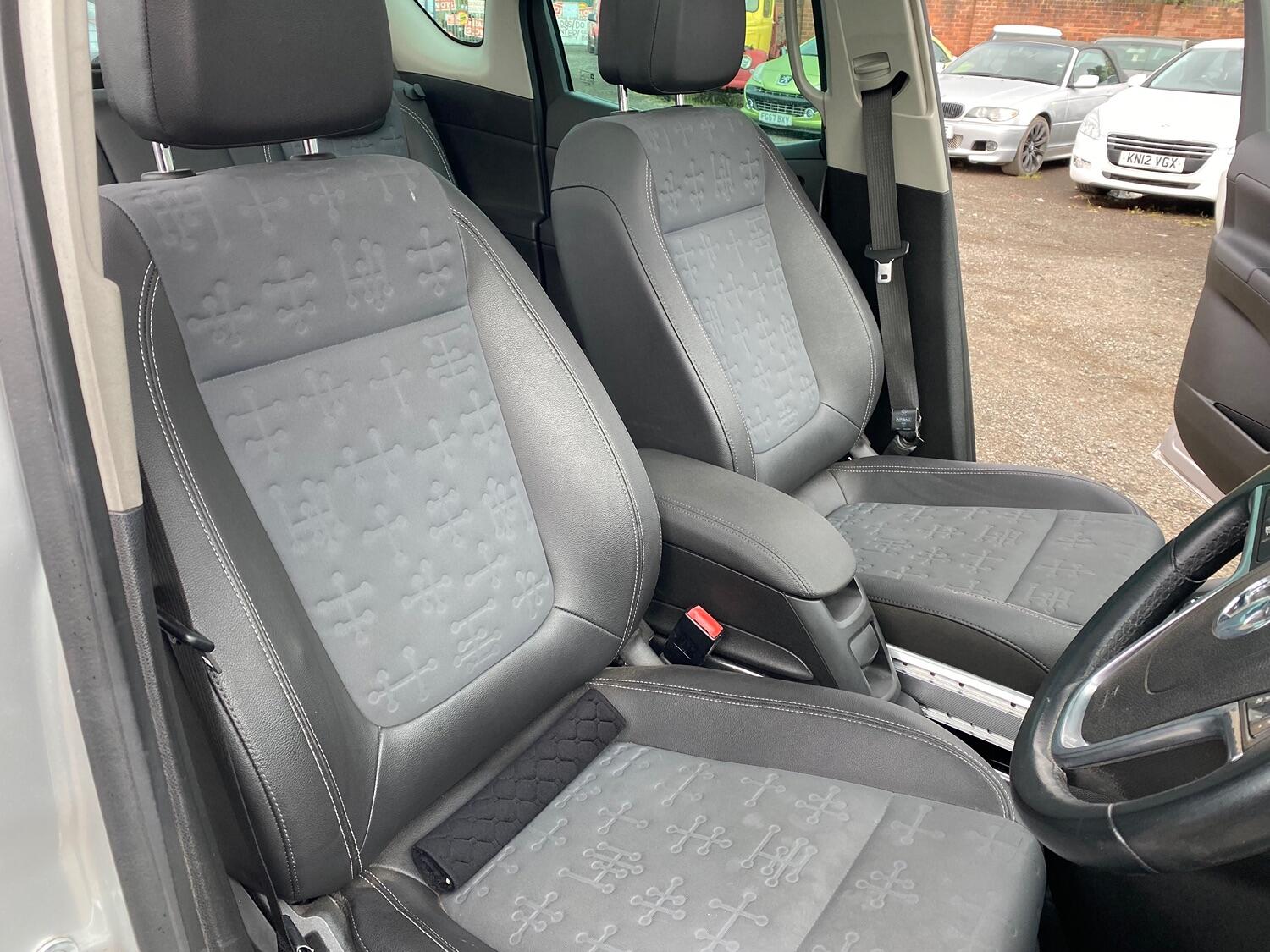 Used Vauxhall Meriva 2010 for sale - 77639157: Photo 10