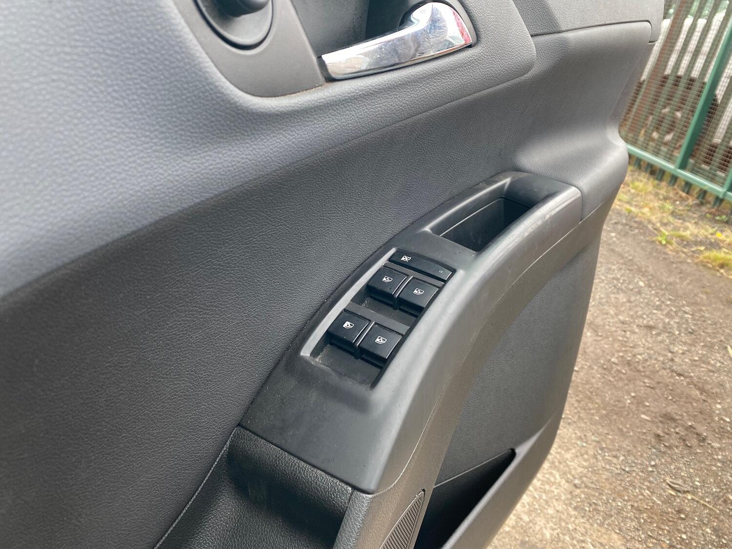 Used Vauxhall Meriva 2010 for sale - 77639157: Photo 11