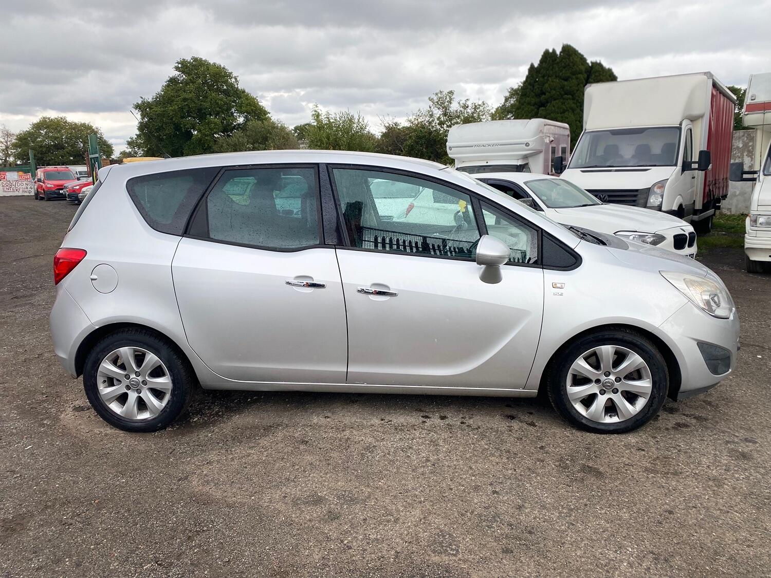 Used Vauxhall Meriva 2010 for sale - 77639157: Photo 3