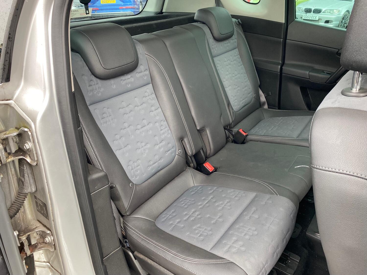 Used Vauxhall Meriva 2010 for sale - 77639157: Photo 7