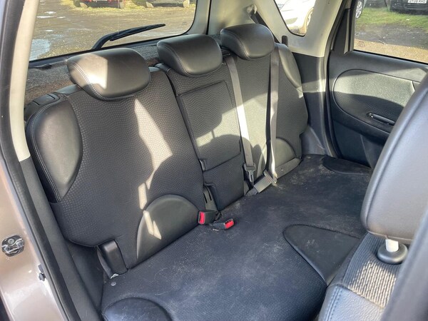 Used Nissan Note 2013 for sale - 73531145: Photo 12