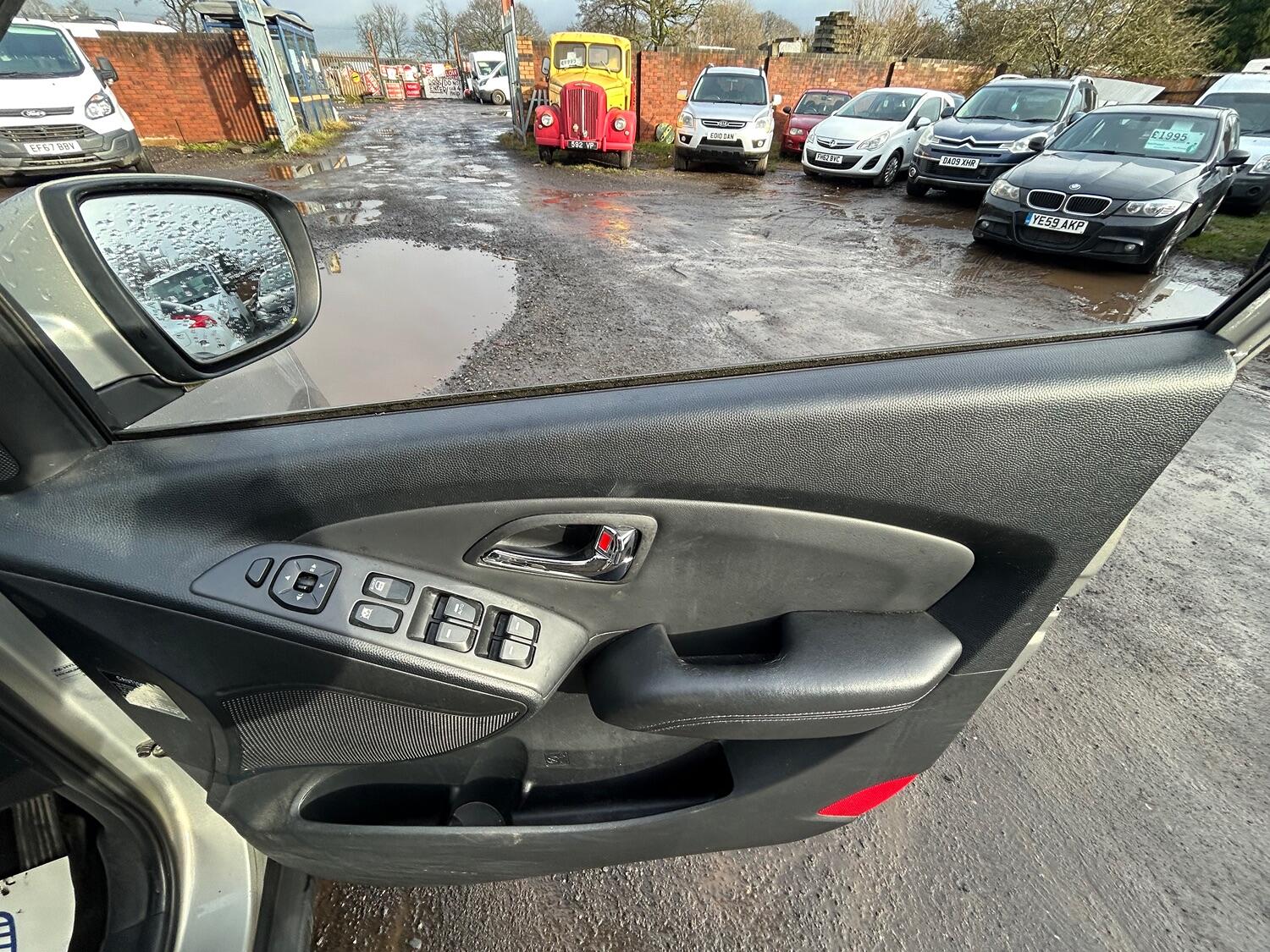 Used Hyundai Ix35 2010 for sale - 76793523: Photo 11