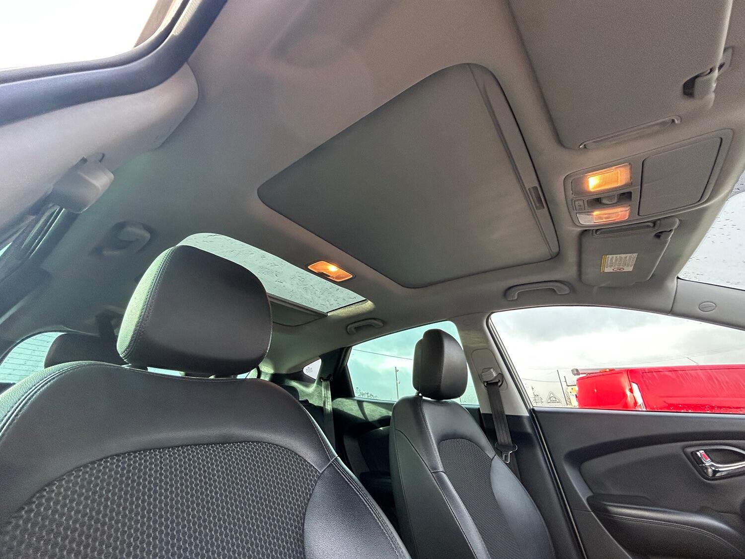 Used Hyundai Ix35 2010 for sale - 76793523: Photo 12