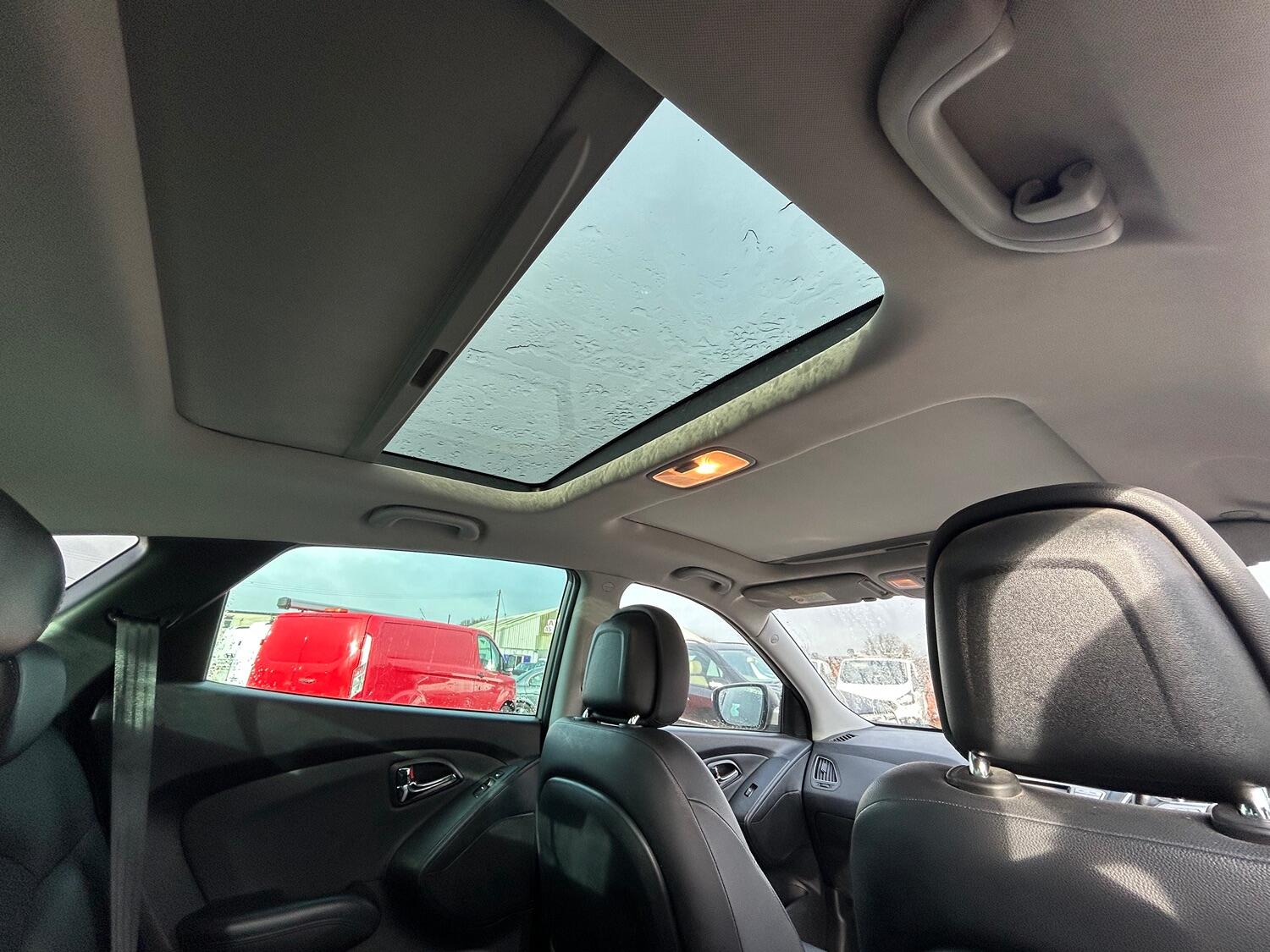 Used Hyundai Ix35 2010 for sale - 76793523: Photo 15