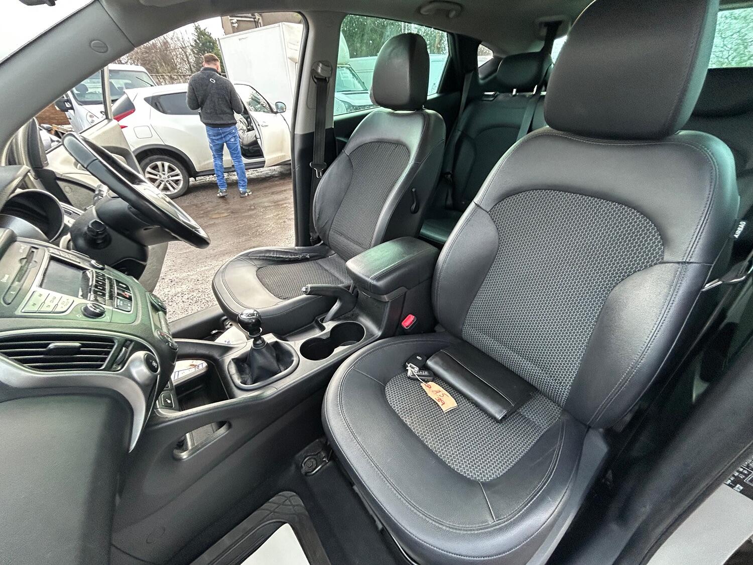 Used Hyundai Ix35 2010 for sale - 76793523: Photo 21