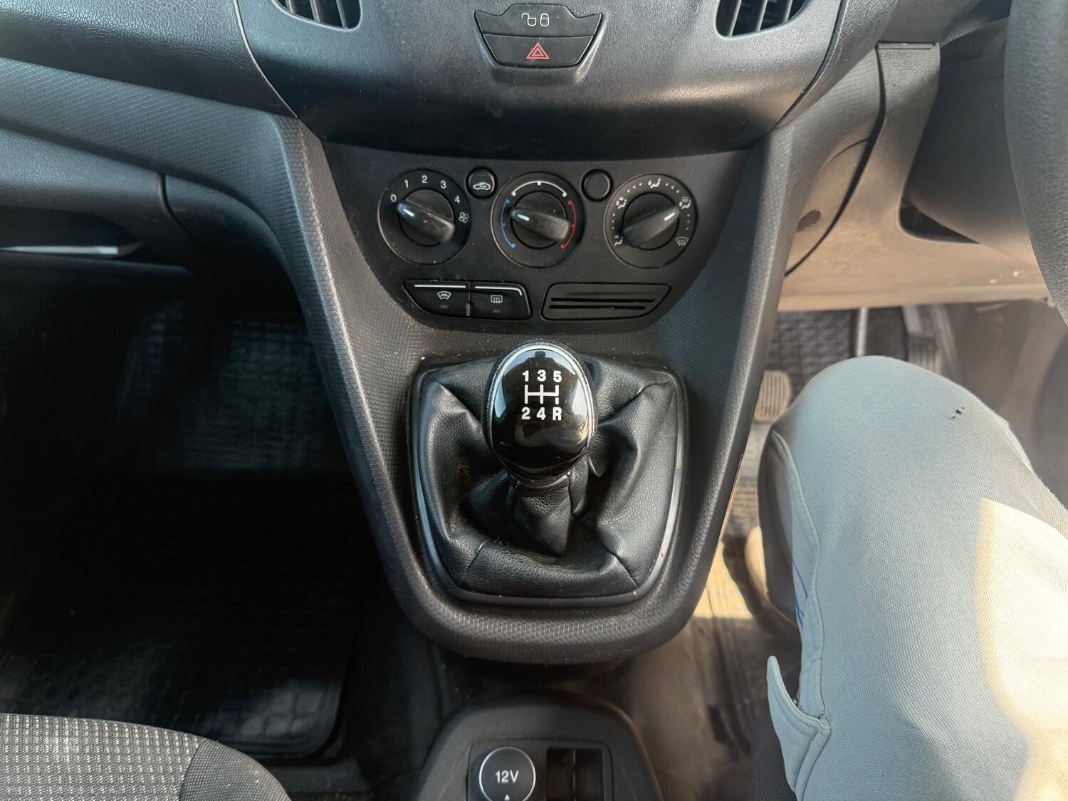 Used Ford Transit Connect 2017 for sale - 77639223: Photo 13