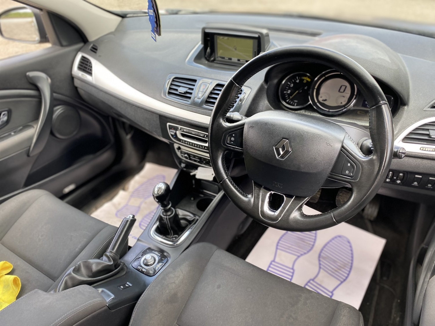 Used Renault Megane 2014 for sale - 77639185: Photo 8