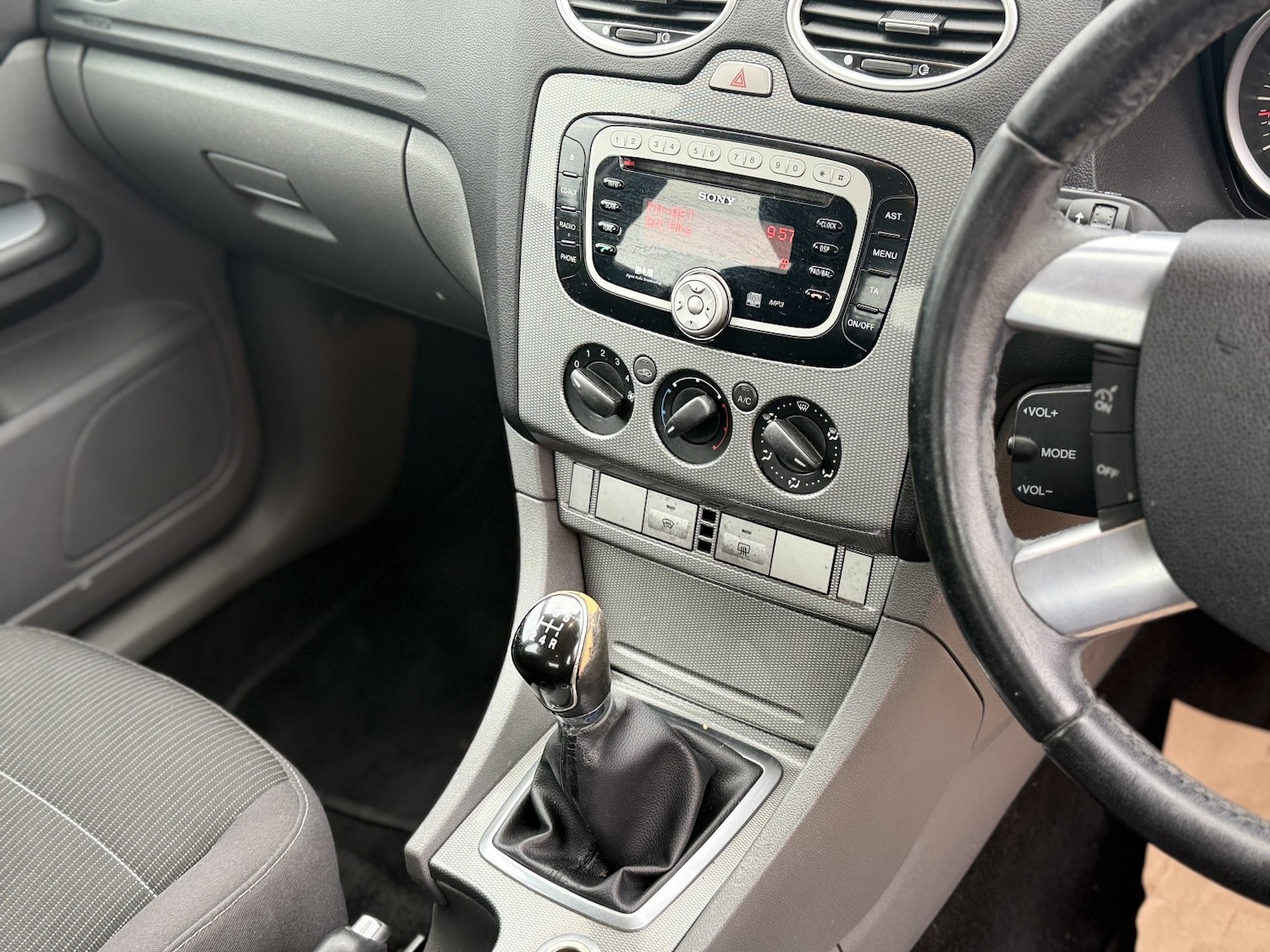 Used Ford Focus 2009 for sale - 77639193: Photo 14