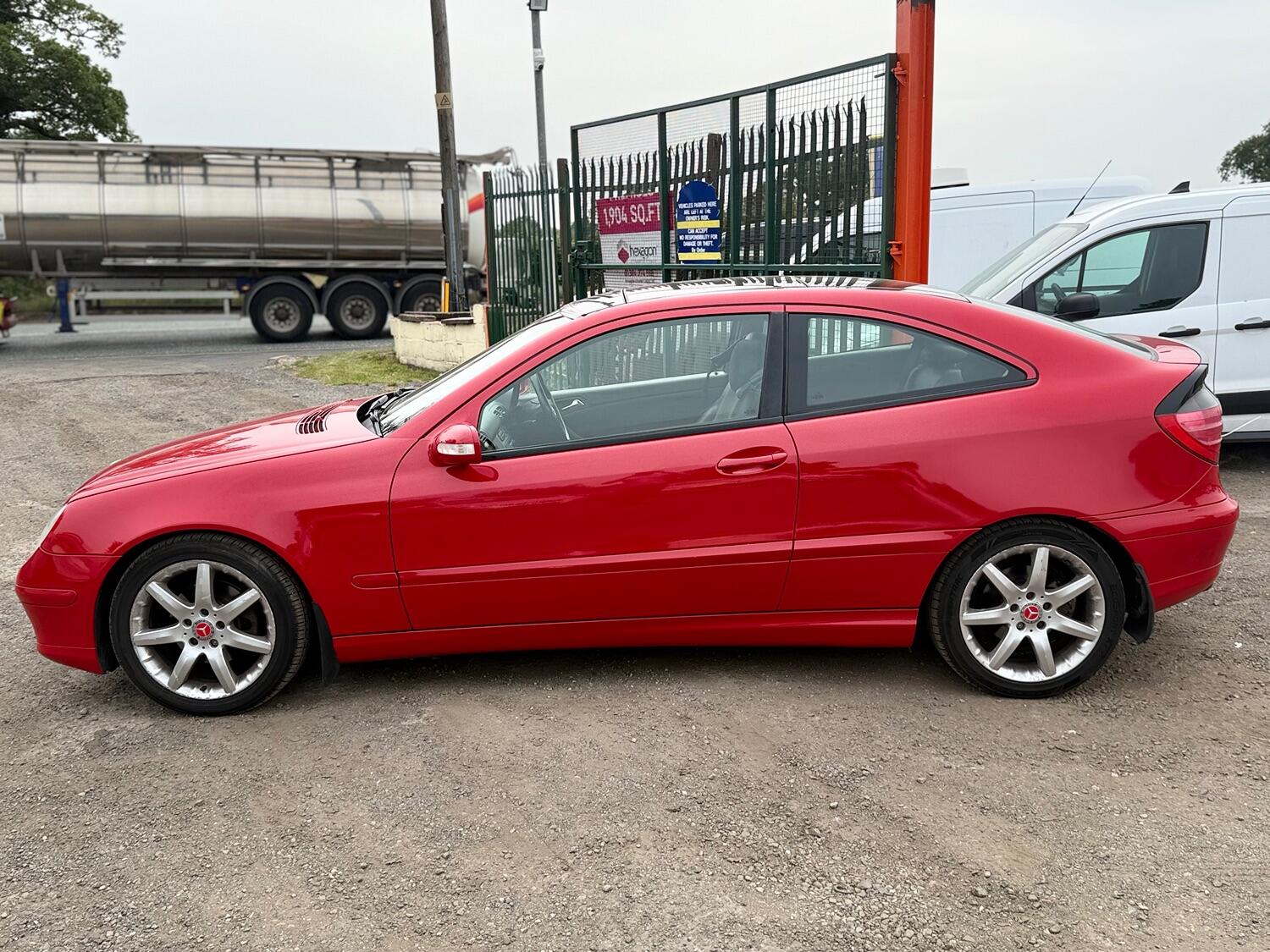 Used Mercedes-Benz C Class 2003 for sale - 77639173: Photo 7