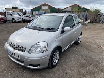 Used Toyota Yaris 2004 for sale - 79886495: Photo