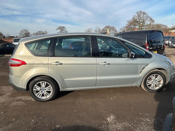 Used Ford S-Max 2010 for sale - 73928599: Photo 4