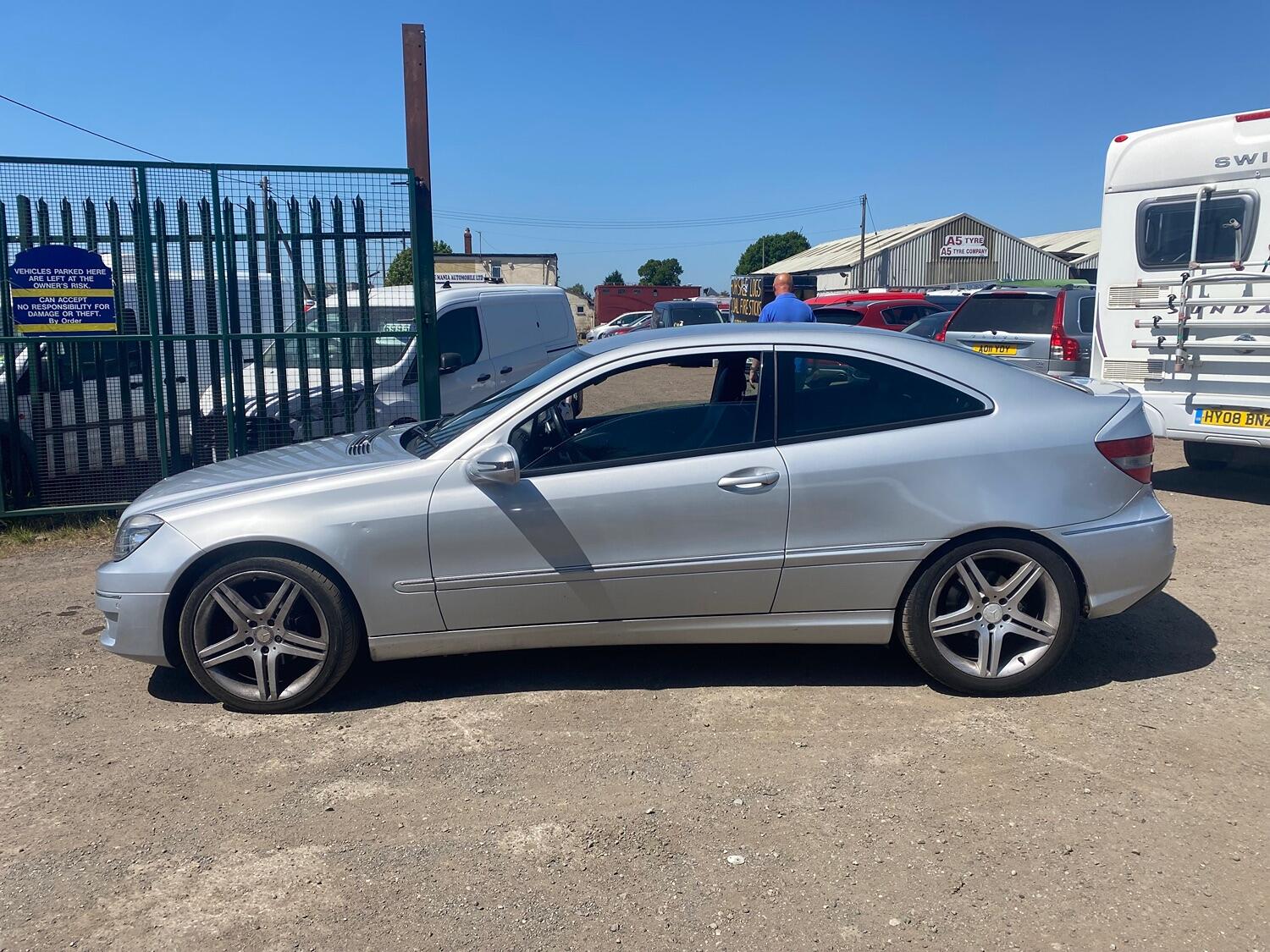 Used Mercedes-Benz CLC Class 2009 for sale - 76793454: Photo 4