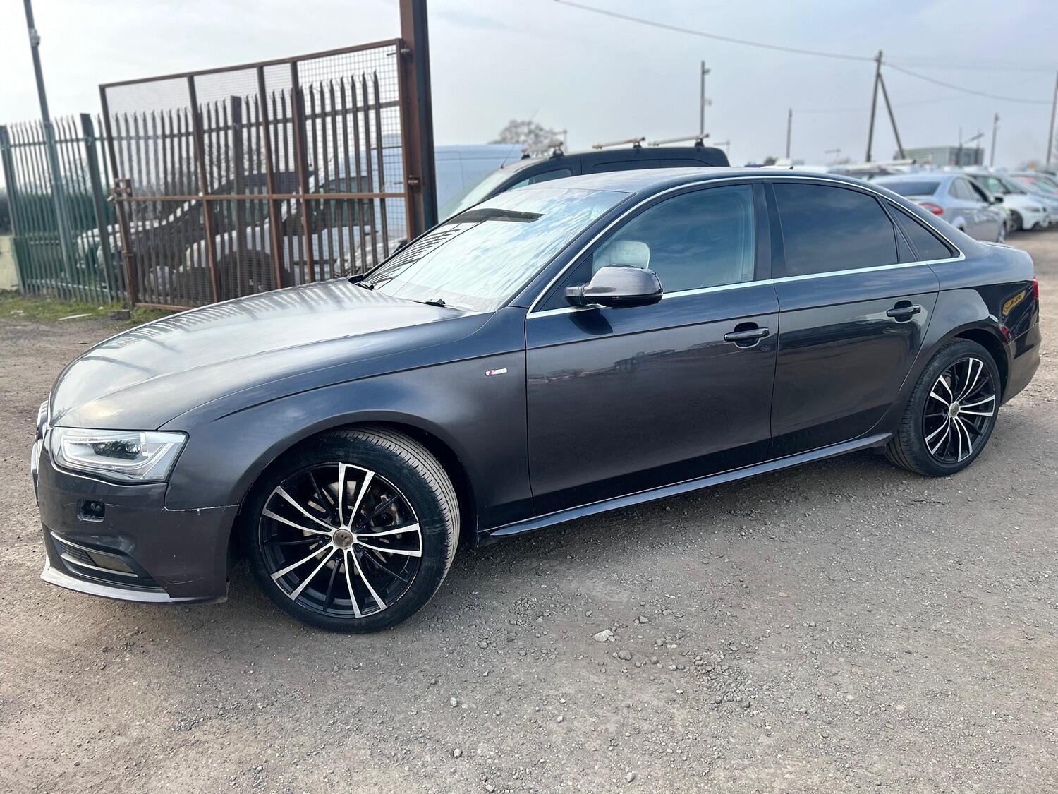 Used Audi A4 2015 for sale - 76769229: Photo 2