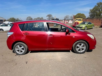 Used Toyota Verso 2010 for sale - 76793506: Photo