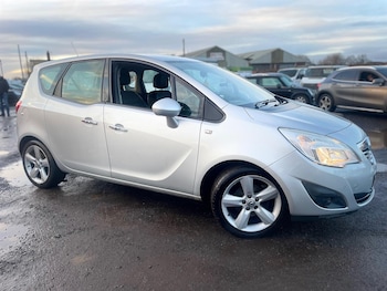 2013 - 1.4 16V Tech Line 5-Door