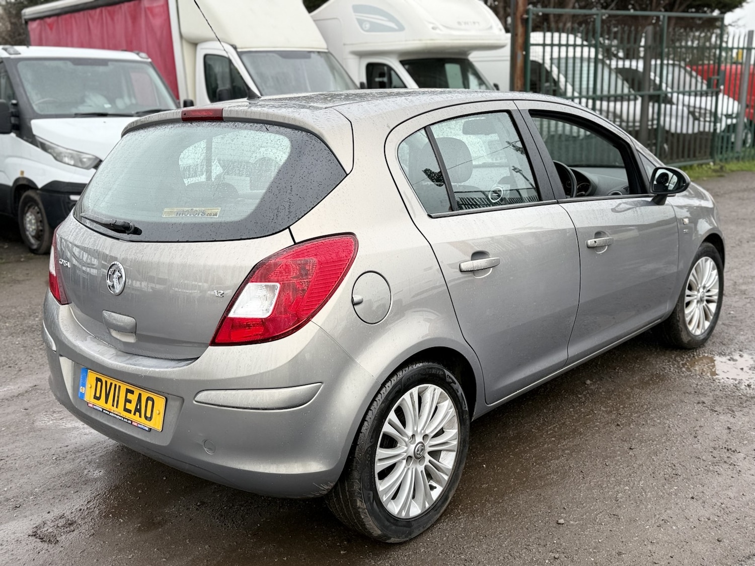 Used Vauxhall Corsa 2011 for sale - 77639156: Photo 3