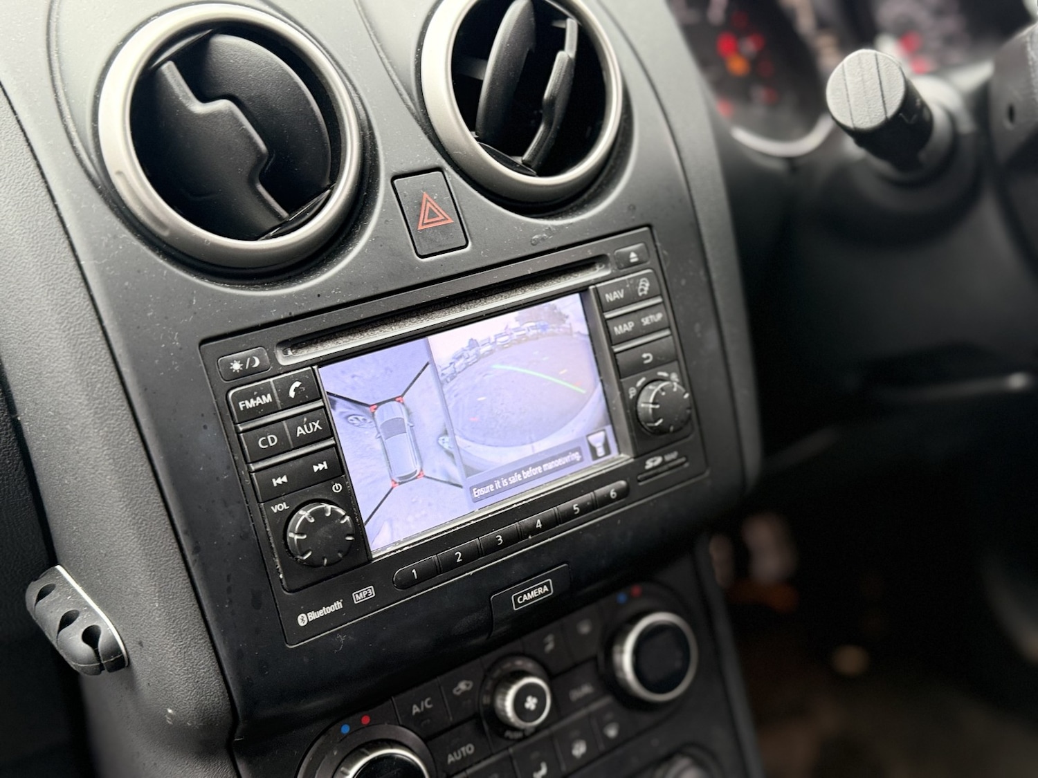 Used Nissan Qashqai 2012 for sale - 77639220: Photo 11