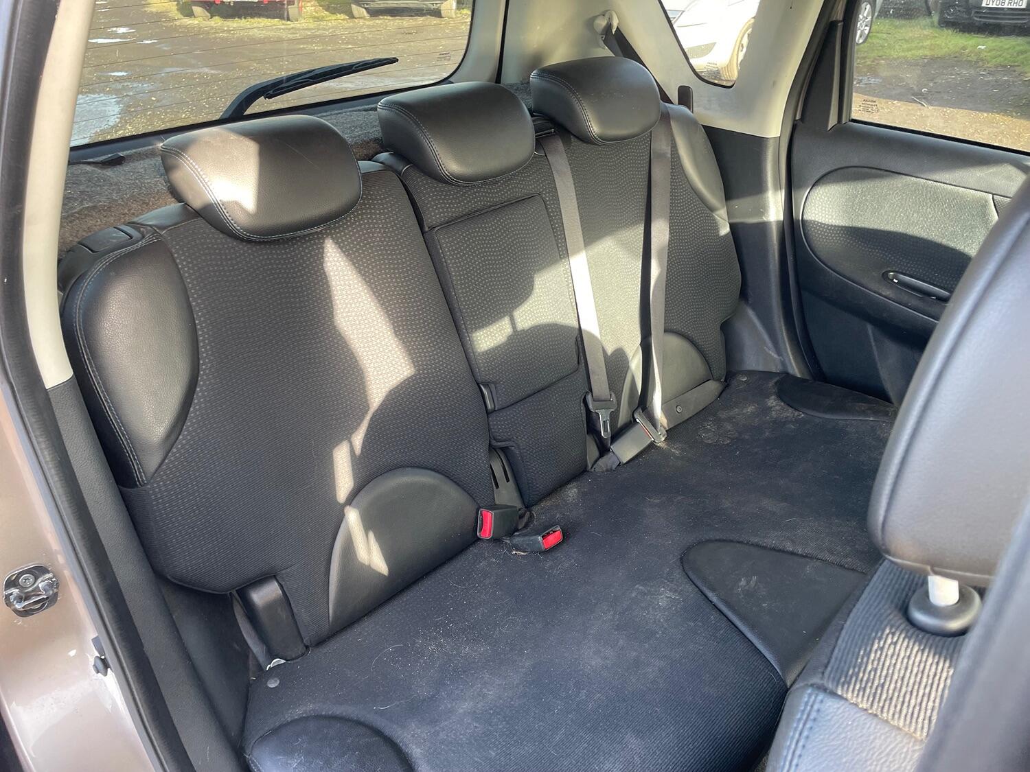 Used Nissan Note 2013 for sale - 76793517: Photo 12