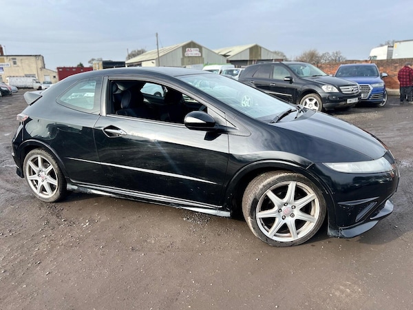 Used Honda Civic 2011 for sale - 73763000: Photo 1