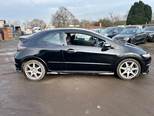 Used Honda Civic 2011 for sale - 73763000: Photo 3