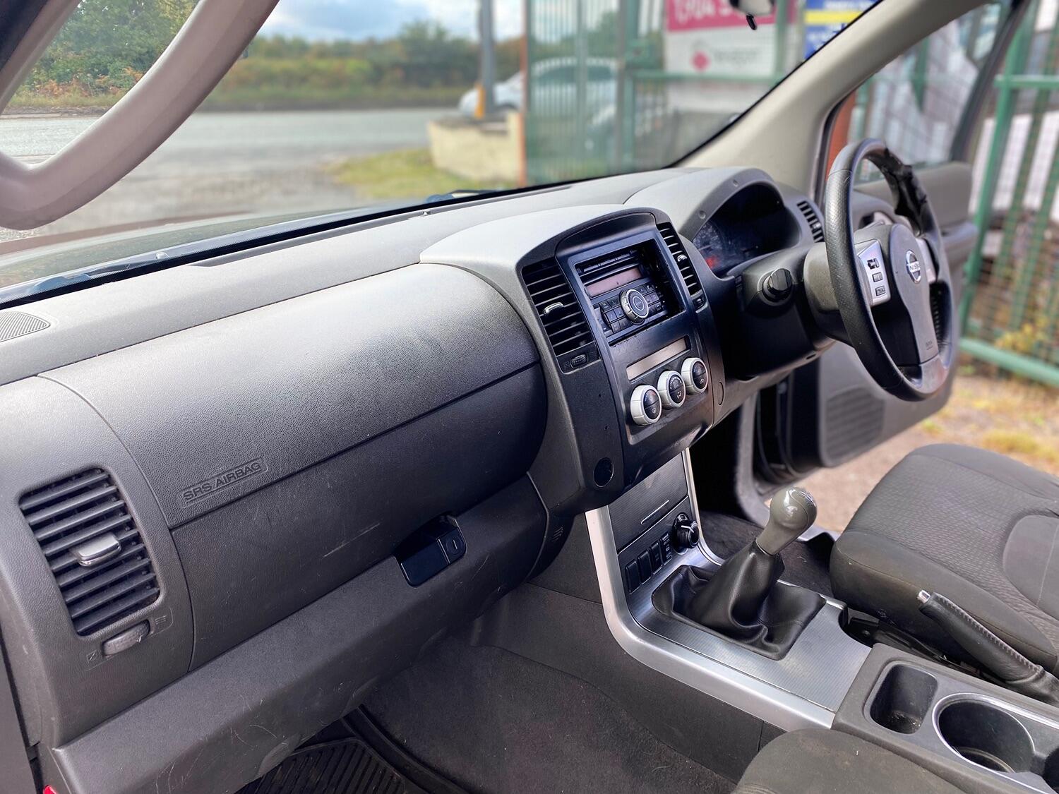 Used Nissan Navara 2011 for sale - 77639162: Photo 6