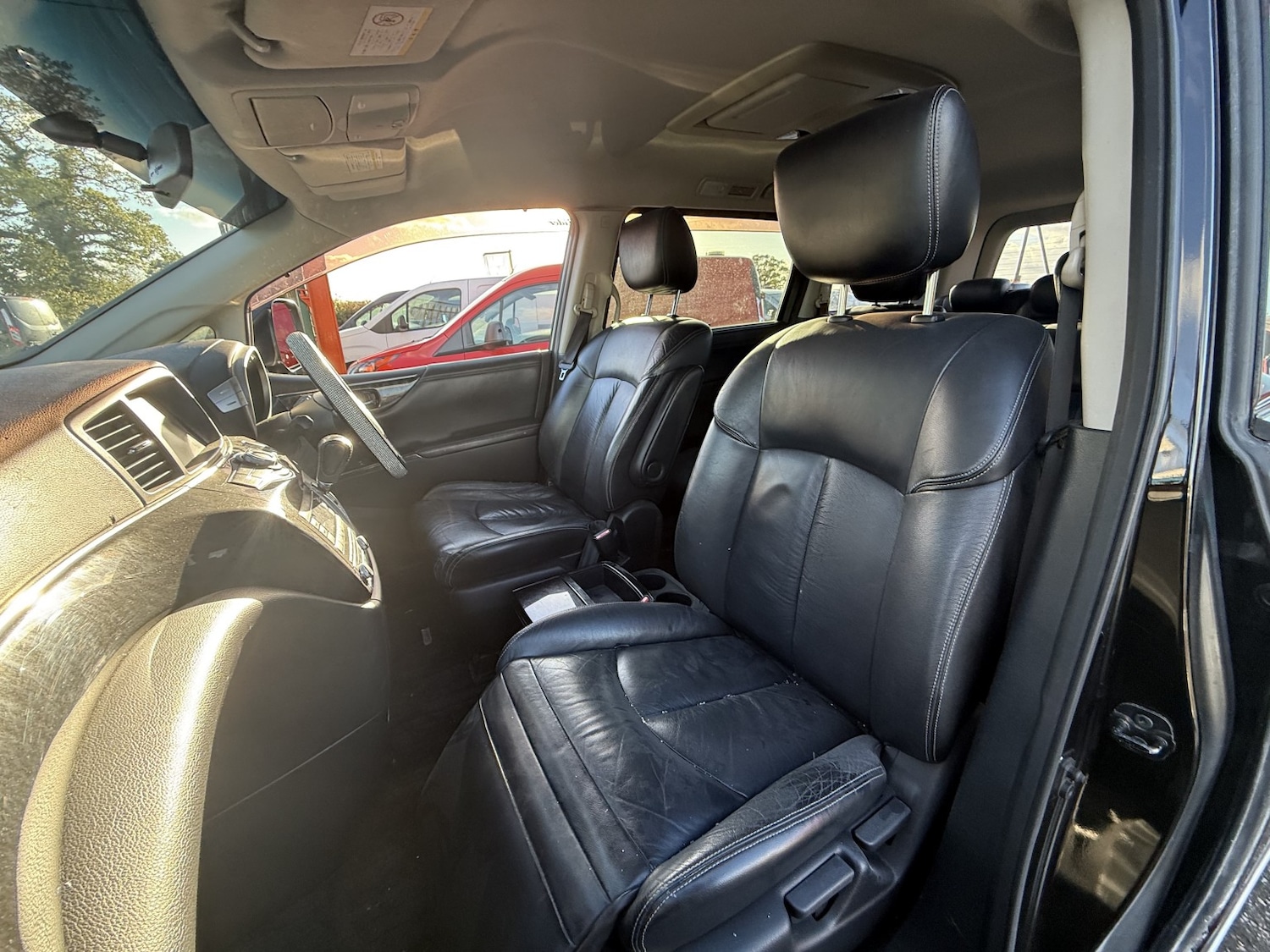 Used Nissan Elgrand 2024 for sale - 77639198: Photo 8