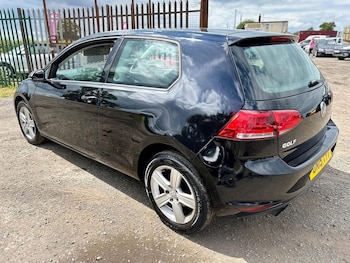 Used Volkswagen Golf 2015 for sale - 78285598: Photo