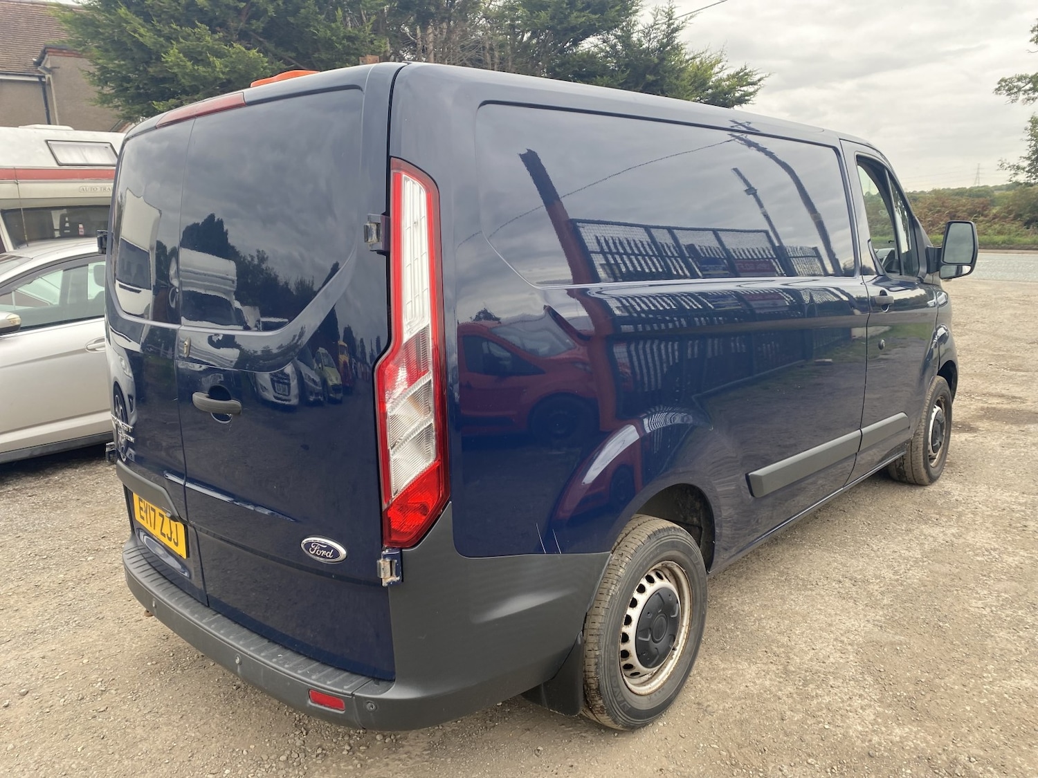 Used Ford Transit Custom 2017 for sale - 77639174: Photo 3