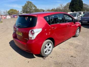 Used Toyota Verso 2010 for sale - 74369368: Photo