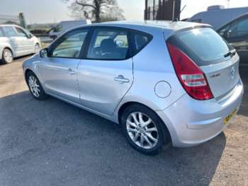 Used Hyundai i30 2010 for sale - 74133150: Photo