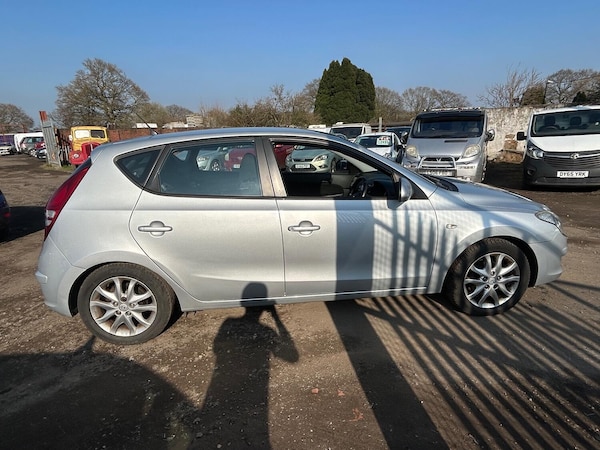 Used Hyundai i30 2010 for sale - 74133150: Photo 6