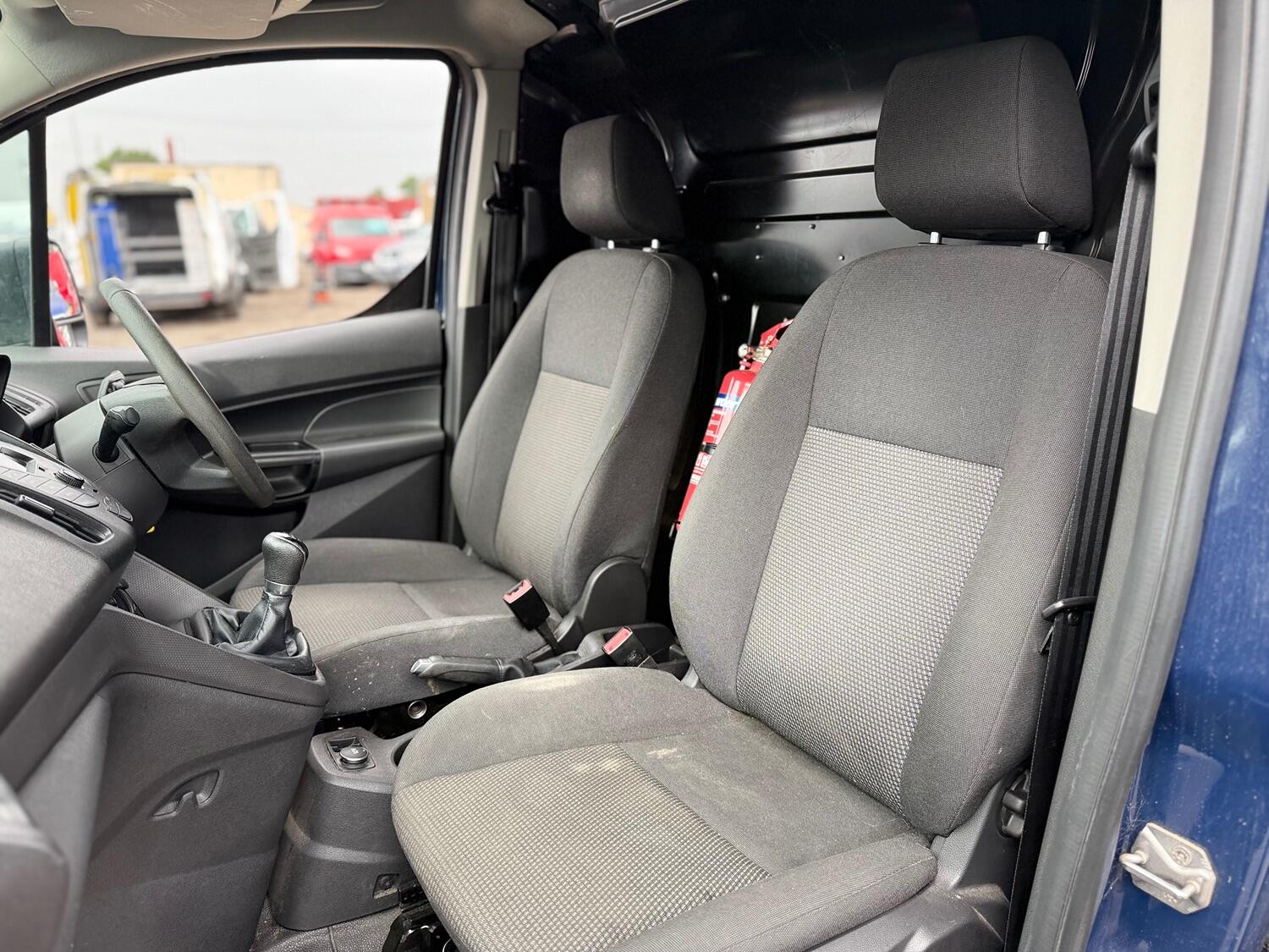 Used Ford Transit Connect 2017 for sale - 76793459: Photo 7