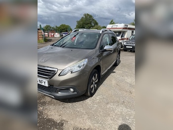 Used Peugeot 2008 2015 for sale - 79246453: Photo