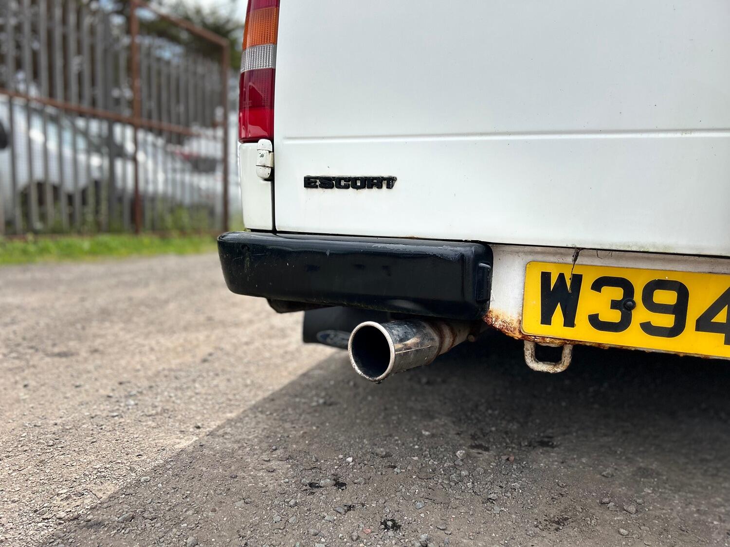 Used Ford Escort 2000 for sale - 77478111: Photo 6