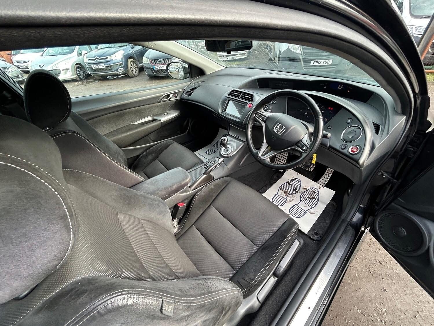 Used Honda Civic 2011 for sale - 77639192: Photo 9