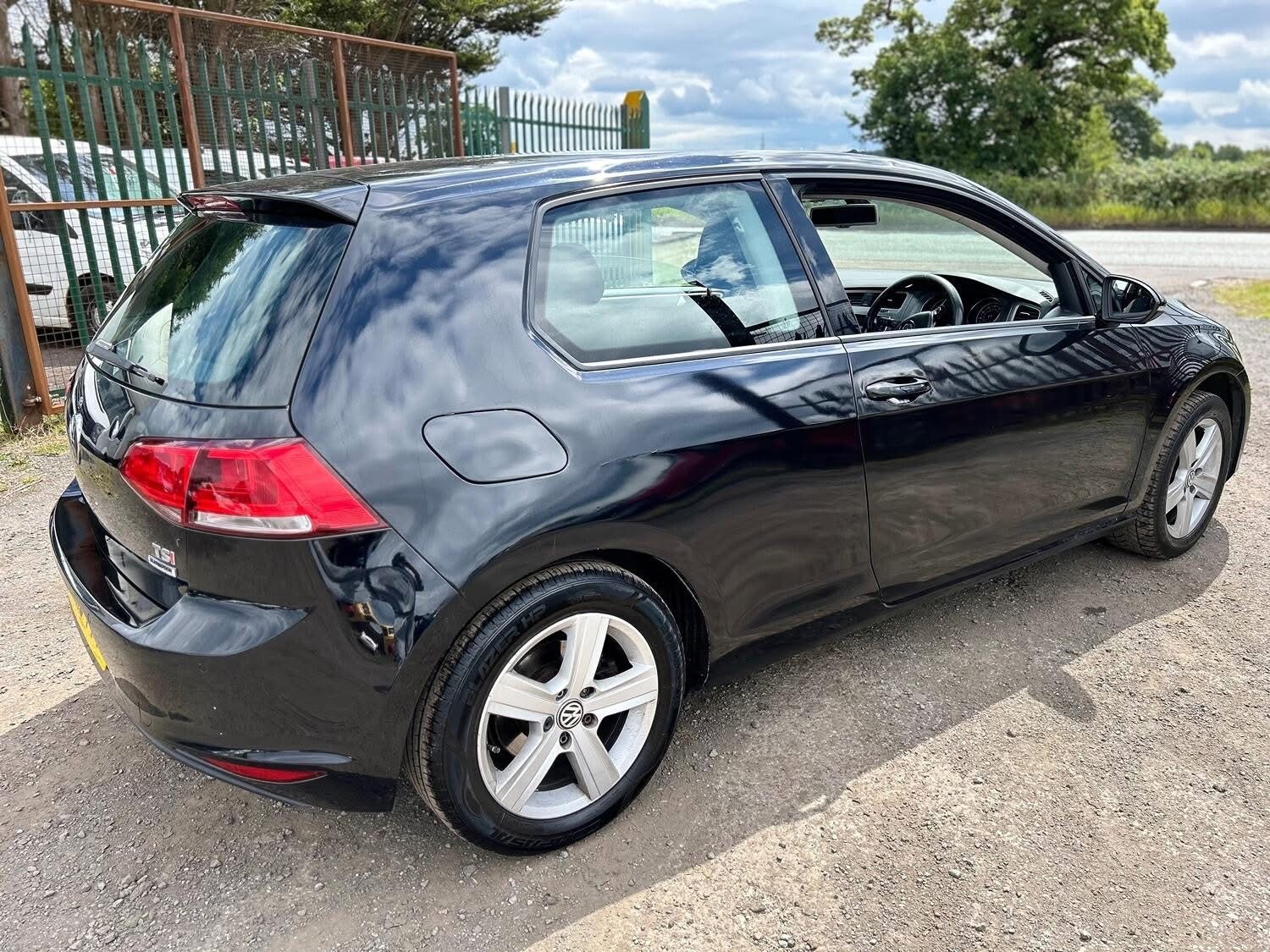 Used Volkswagen Golf 2015 for sale - 77639184: Photo 5