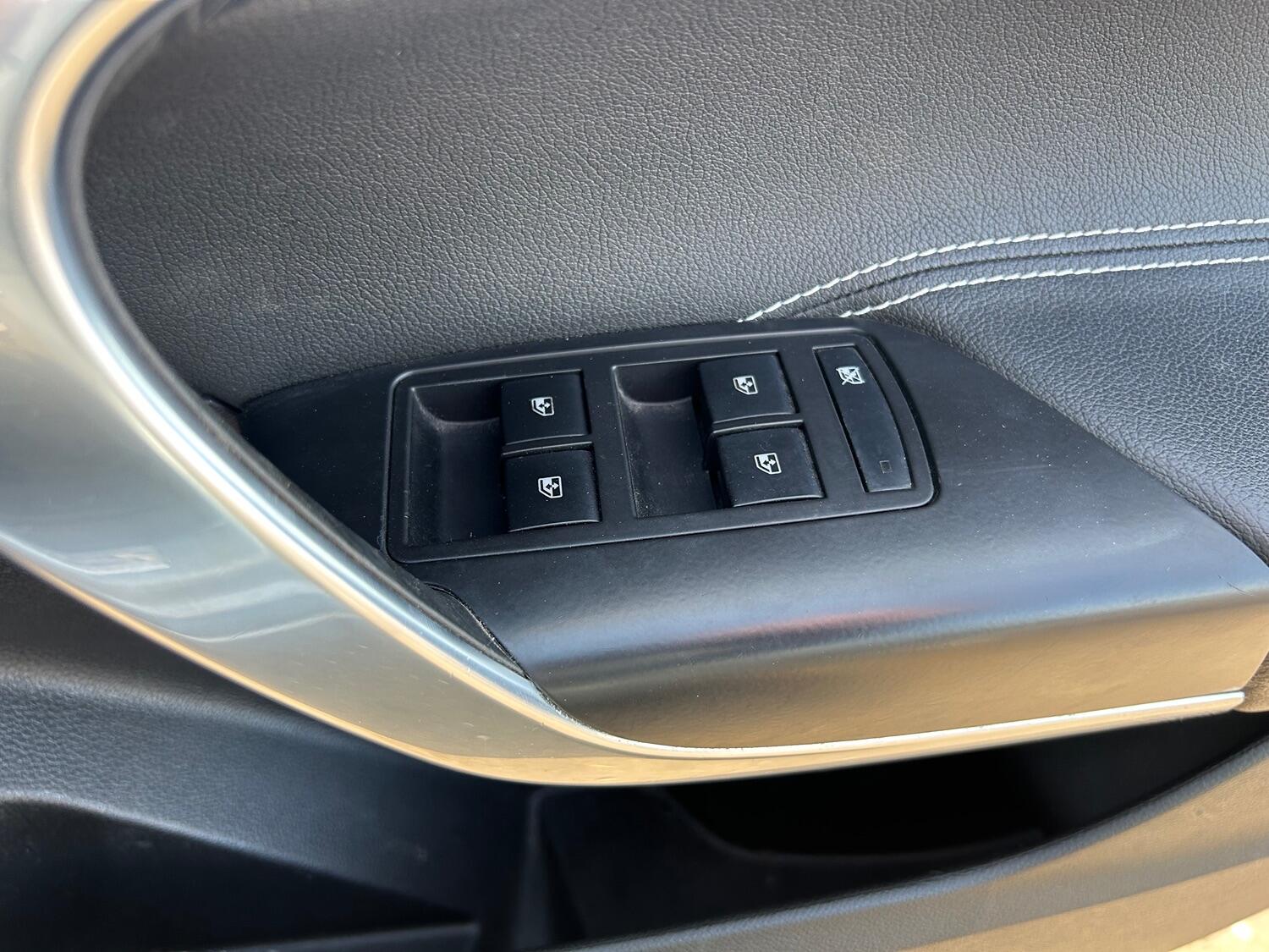 Used Vauxhall Insignia 2014 for sale - 76793468: Photo 28