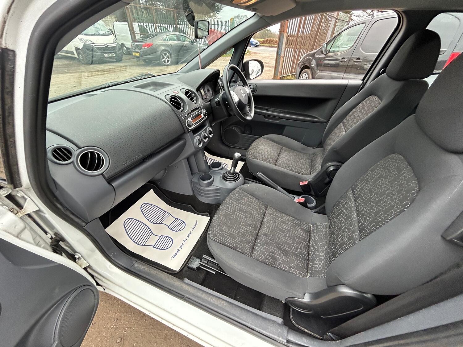 Used Mitsubishi Colt 2009 for sale - 76793475: Photo 13