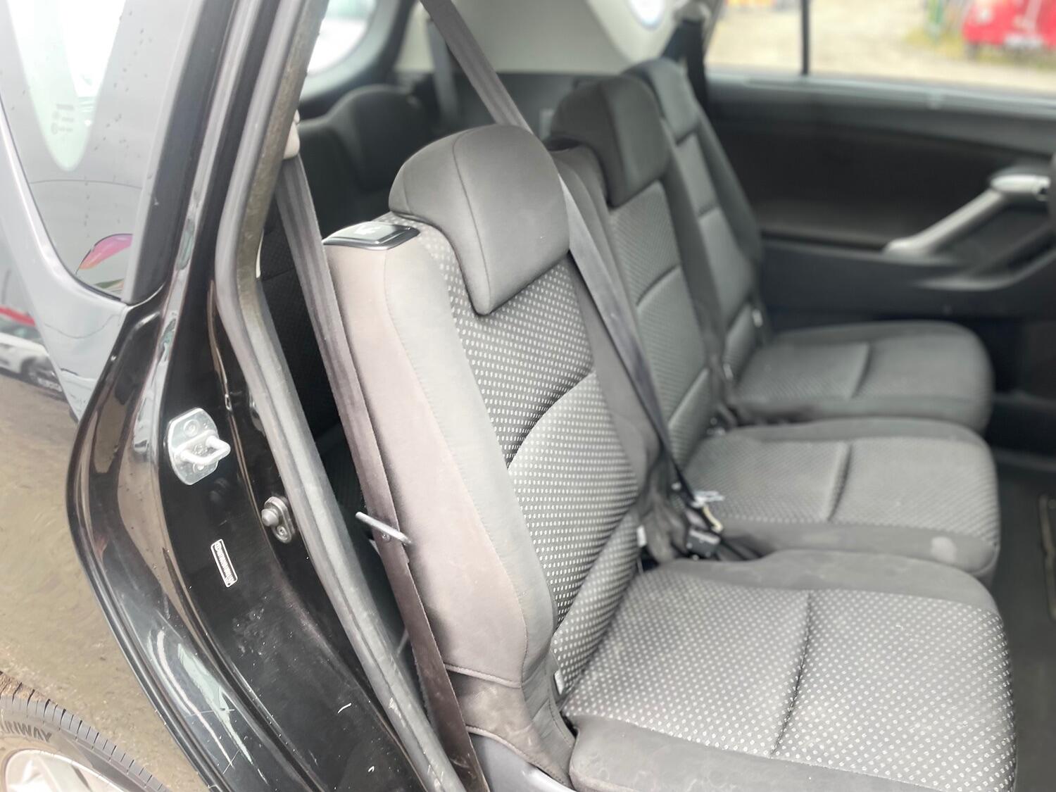 Used Toyota Verso 2011 for sale - 77639219: Photo 12