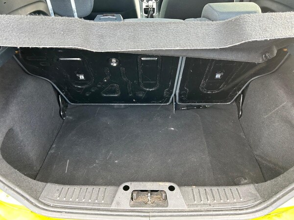 Used Ford Fiesta 2010 for sale - 73823900: Photo 14